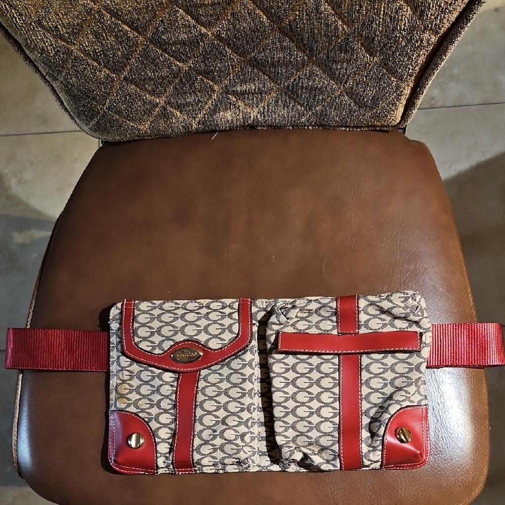 Vintage Guess Tan Gray Red Signature Monogram Fanny Pack Waist Belt Bag Y2K